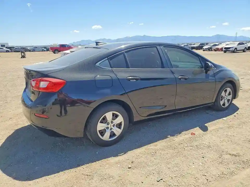 1G1BC5SM7J7219553 2018 CHEVROLET CRUZE-2