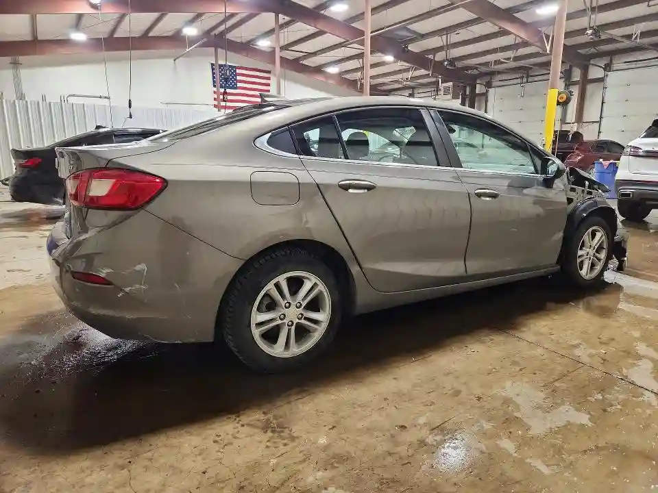 1G1BE5SM8J7211407 2018 CHEVROLET CRUZE-2