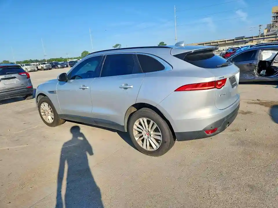 SADCK2FX5JA250387 2018 JAGUAR F-PACE-1
