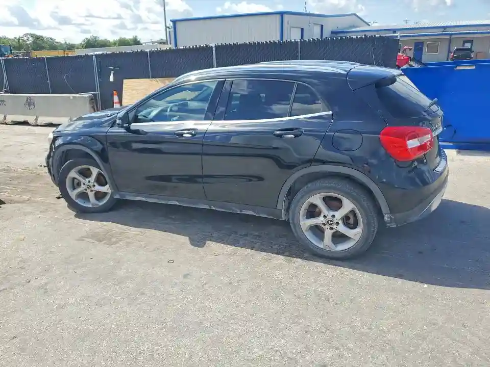 WDCTG4GB0JJ439146 2018 MERCEDES-BENZ GLA-CLASS-1