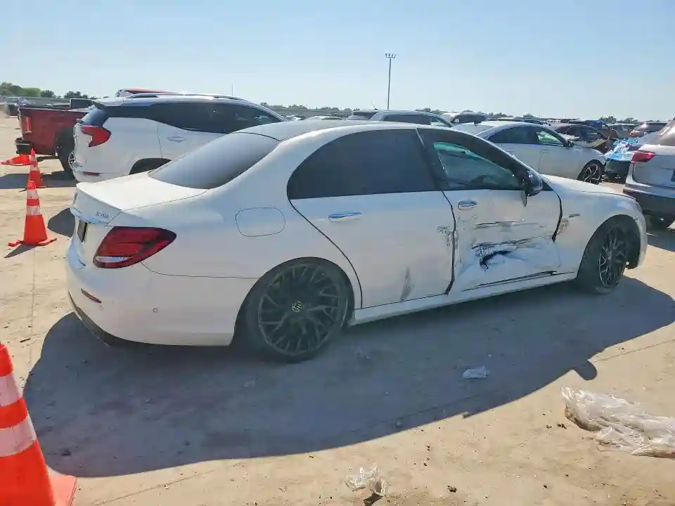 WDDZF6EB2JA402039 2018 MERCEDES-BENZ E-CLASS-2