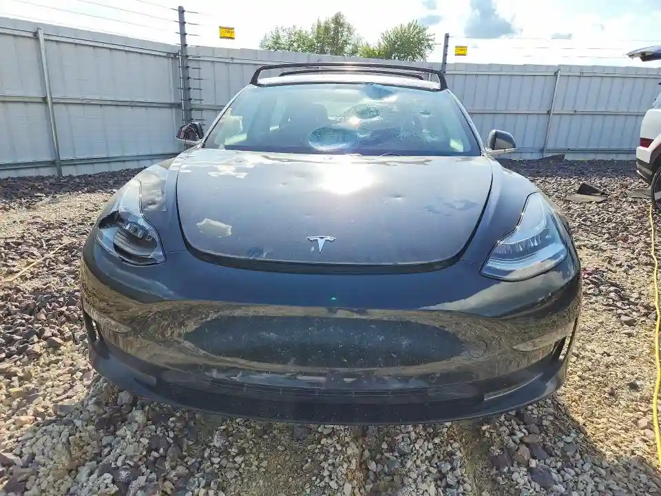 5YJ3E1EBXJF182209 2018 TESLA MODEL 3-4