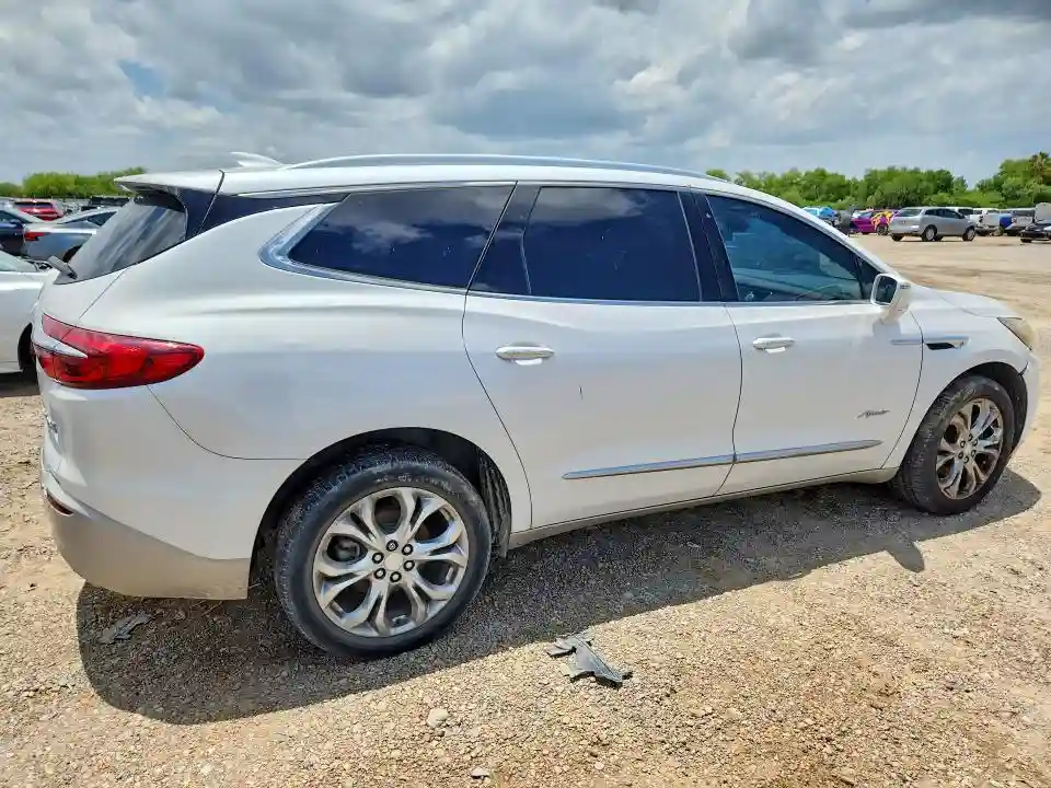 5GAEVCKW5JJ142724 2018 BUICK ENCLAVE-2