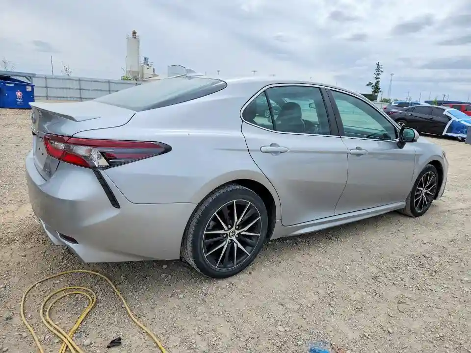 4T1G11AK7MU517985 2021 TOYOTA CAMRY-2