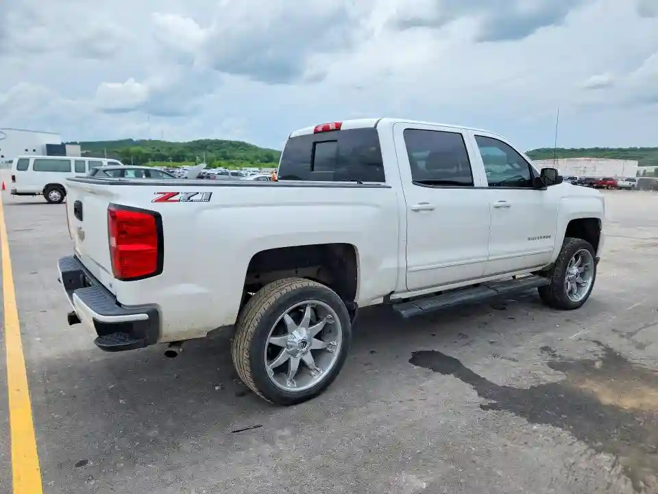 3GCUKRECXJG139407 2018 CHEVROLET SILVERADO-2