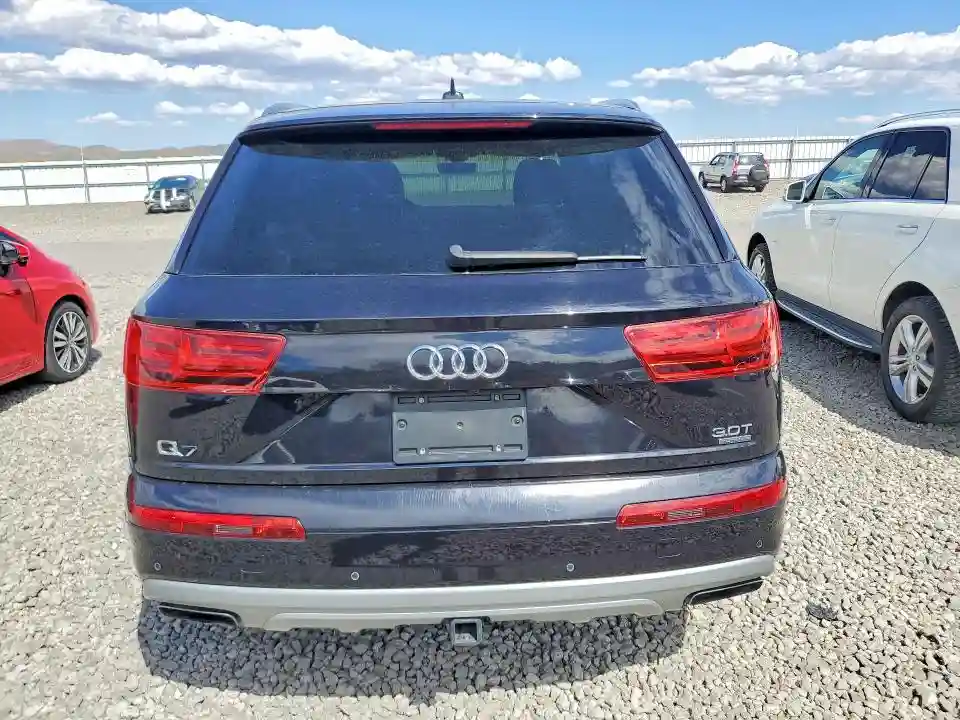 WA1VAAF75JD019502 2018 AUDI Q7-5