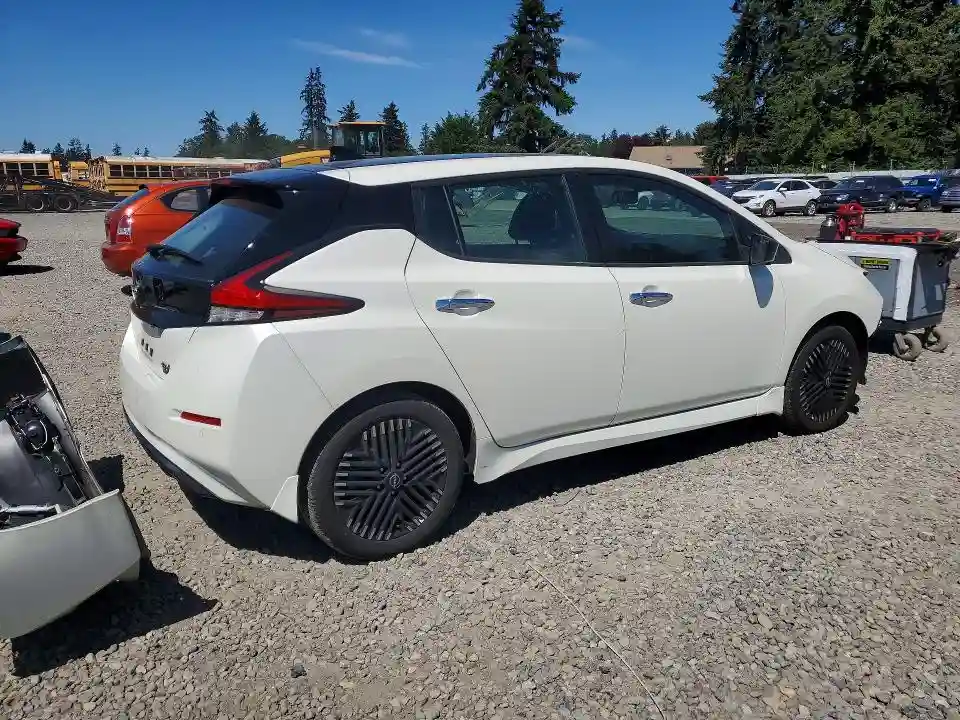 1N4CZ1CV3SC559162 2025 NISSAN LEAF-2