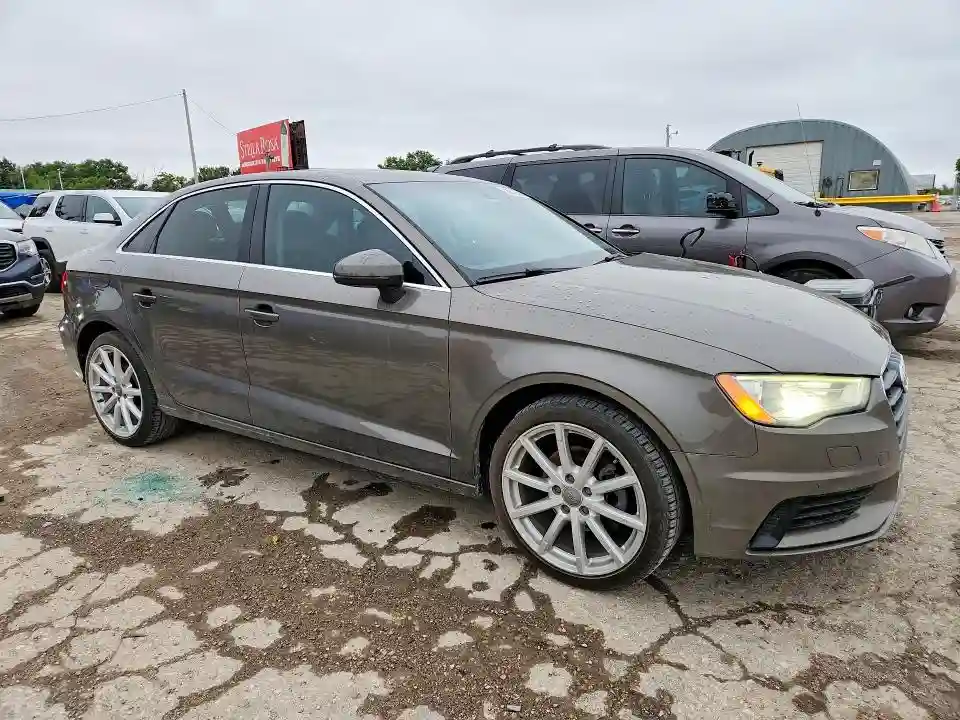WAUCJGFF7F1071906 2015 AUDI A3-3