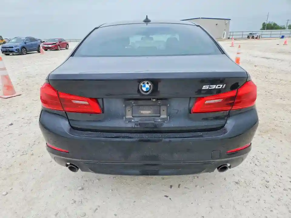 WBAJA5C50JG899812 2018 BMW 5 SERIES-5