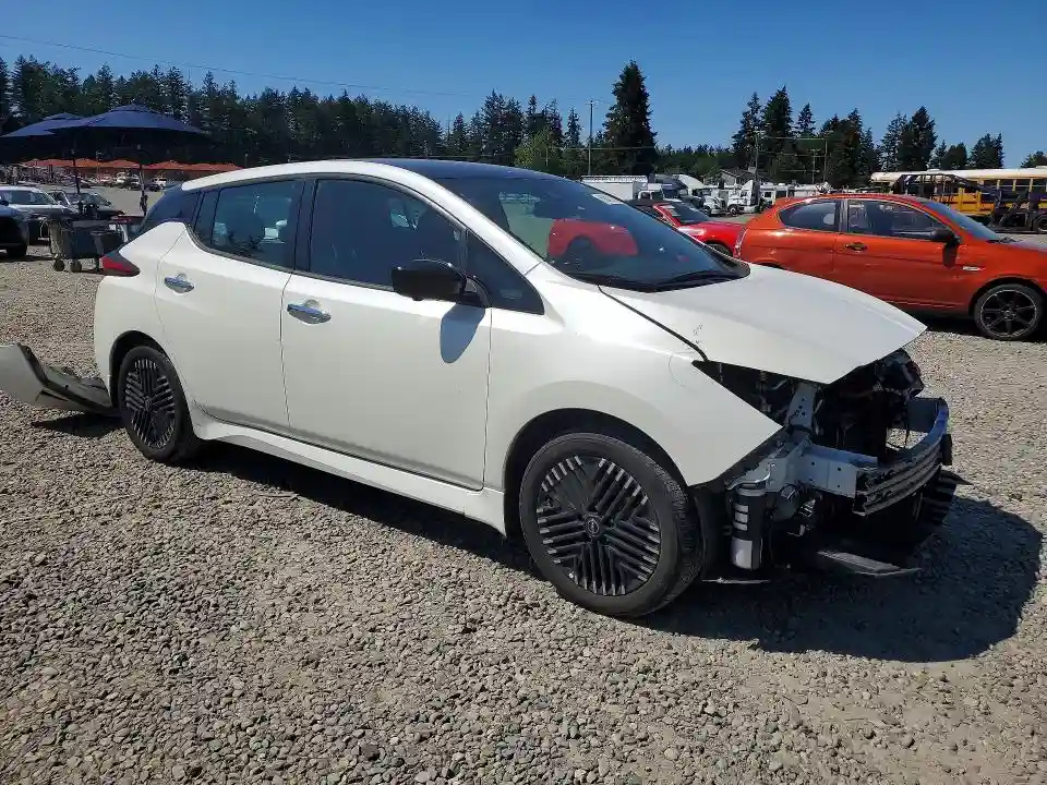 1N4CZ1CV3SC559162 2025 NISSAN LEAF-3