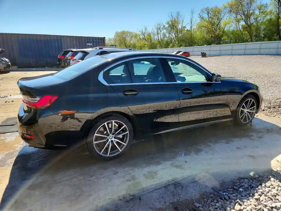 3MW5R7J08M8B60445 2021 BMW 3 SERIES-2