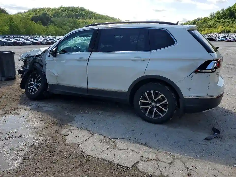 3VV2B7AX3LM002643 2020 VOLKSWAGEN TIGUAN-1