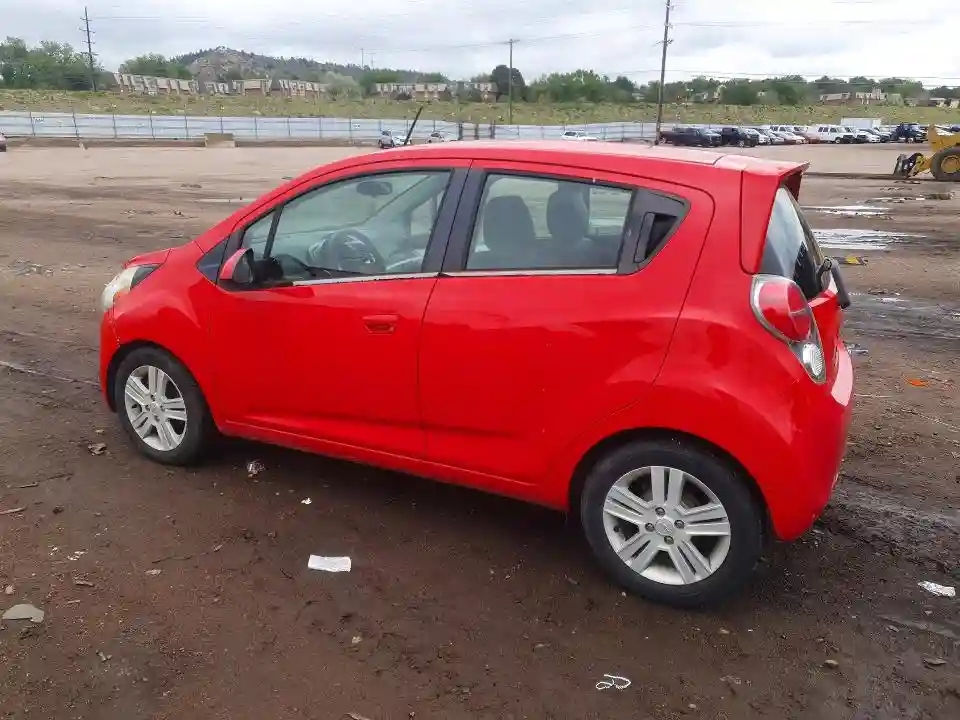 KL8CD6S91FC725140 2015 CHEVROLET SPARK-1