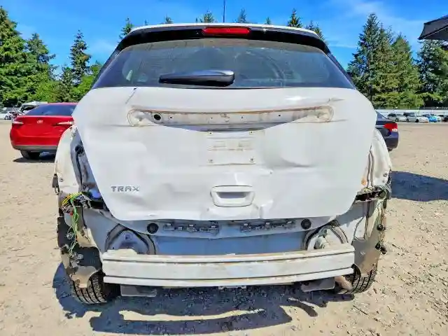 3GNCJKSBXJL369559 2018 CHEVROLET TRAX-5