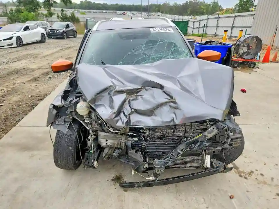 3N1CP5CU4JL525204 2018 NISSAN KICKS-4
