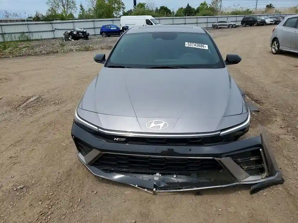 KMHLR4DF8SU061659 2025 HYUNDAI ELANTRA-4