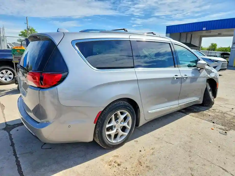 2C4RC1BG1JR333409 2018 CHRYSLER PACIFICA-2
