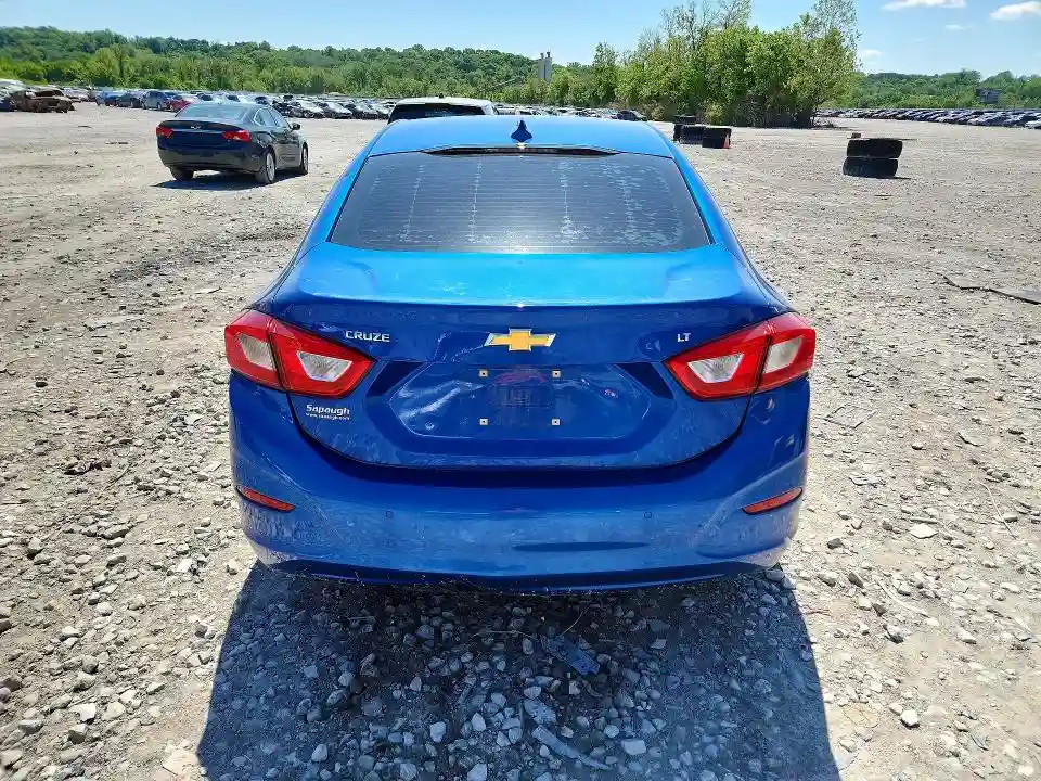 1G1BE5SM9J7246375 2018 CHEVROLET CRUZE-5