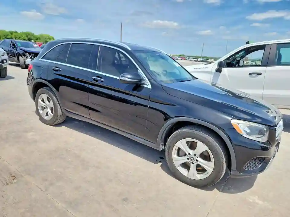 WDC0G4JB8HF253654 2017 MERCEDES-BENZ GLC-CLASS-3