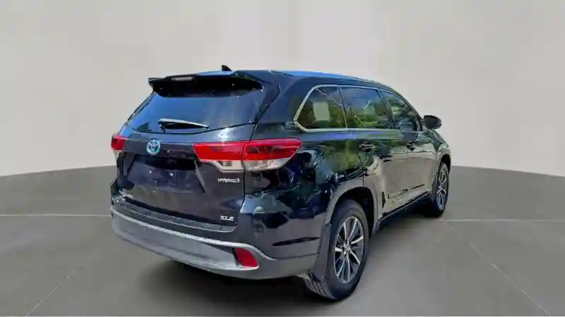 5TDJGRFH3HS023332 2017 TOYOTA HIGHLANDER-3