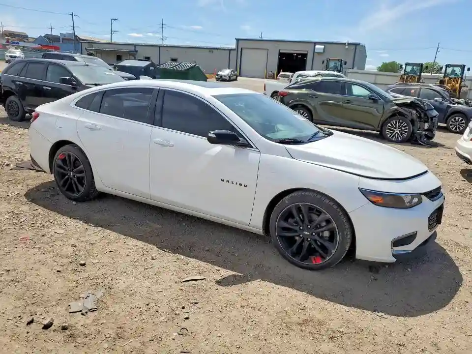 1G1ZD5ST0JF213358 2018 CHEVROLET MALIBU-3