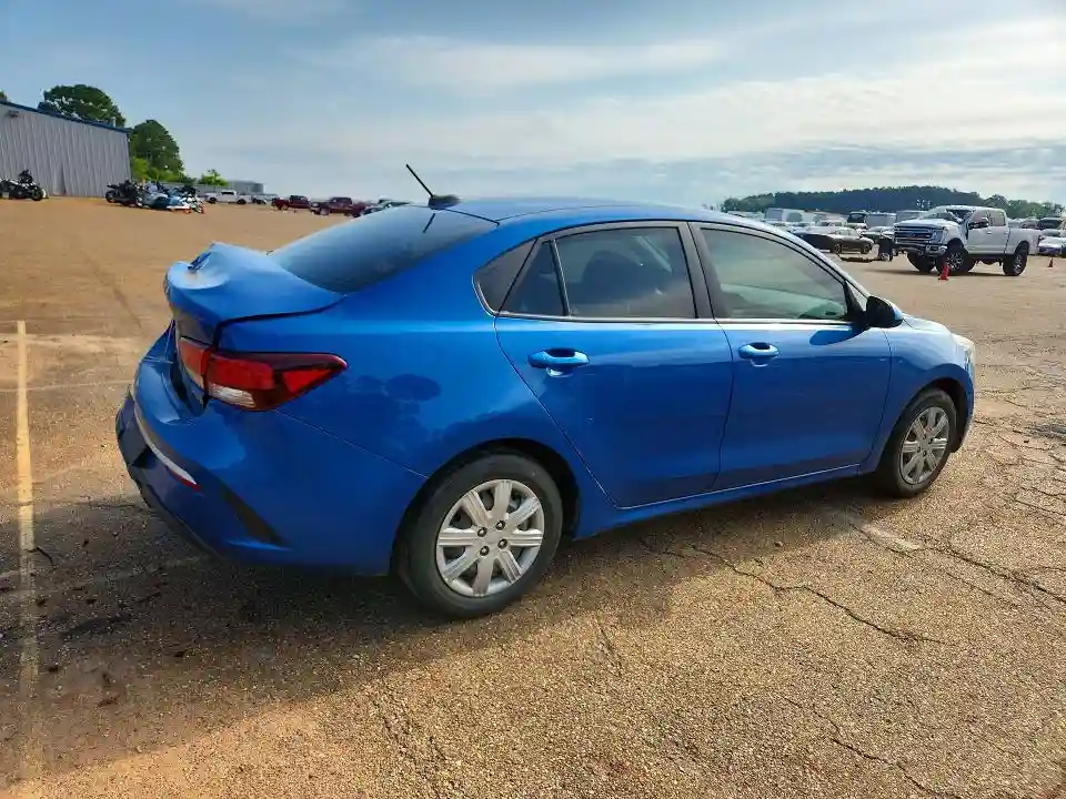 3KPA24AD1NE431193 2022 KIA RIO-2