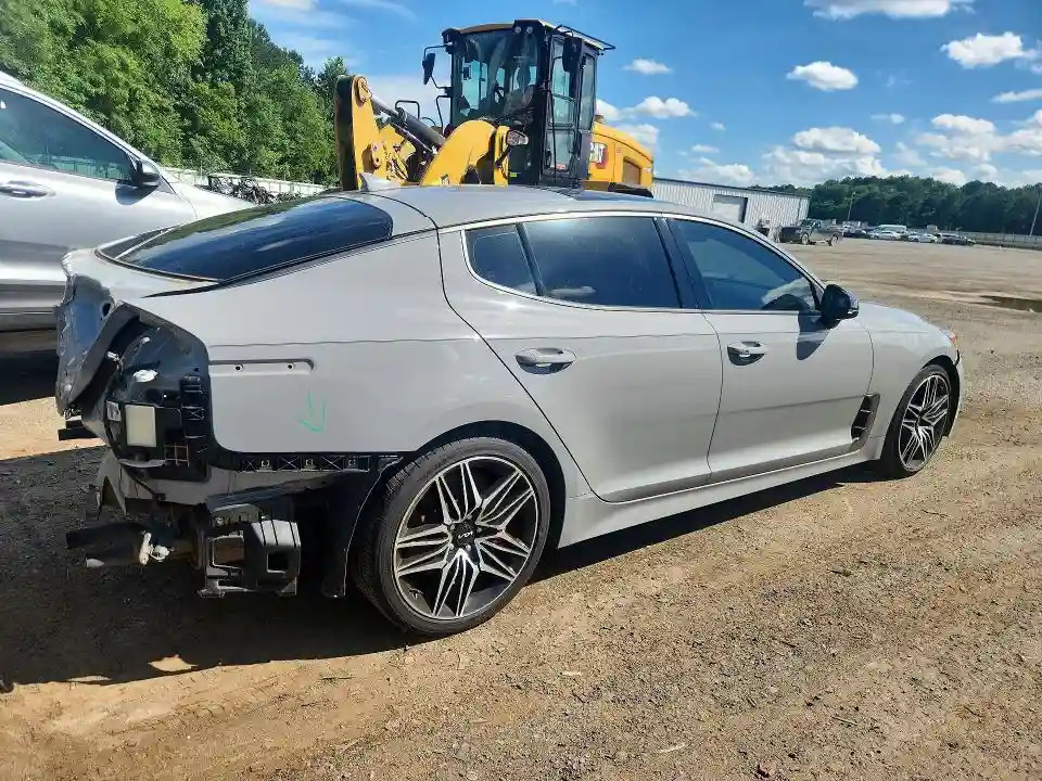 KNAE45LC0N6119939 2022 KIA STINGER-2