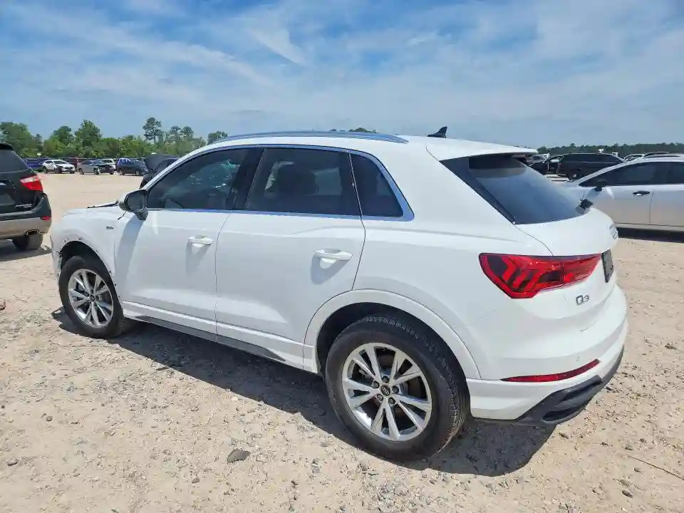 WA1DECF30S1044643 2025 AUDI Q3-1