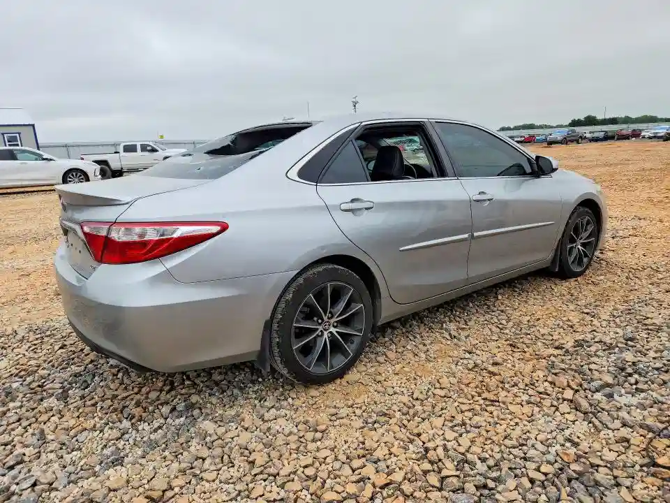 4T1BF1FK9GU161256 2016 TOYOTA CAMRY-2