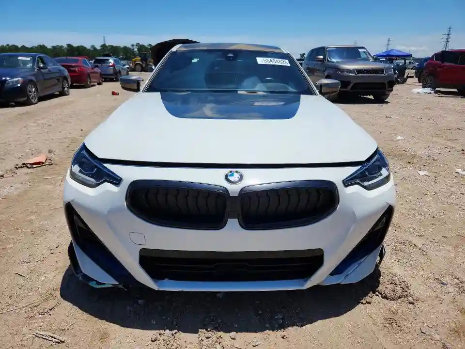 3MW53CM08N8C38780 2022 BMW M2-4