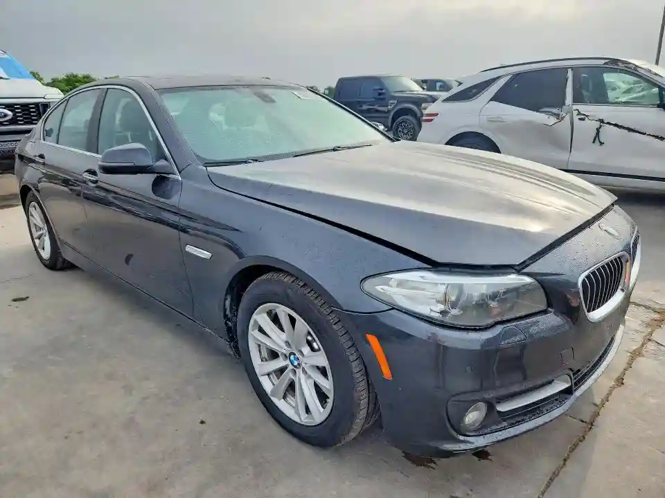 WBA5A5C55GD526437 2016 BMW 5 SERIES-3