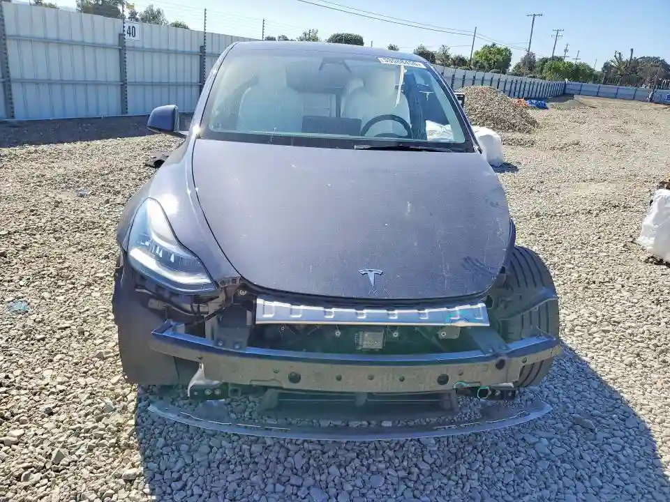 5YJYGAEE2MF158209 2021 TESLA MODEL Y-4