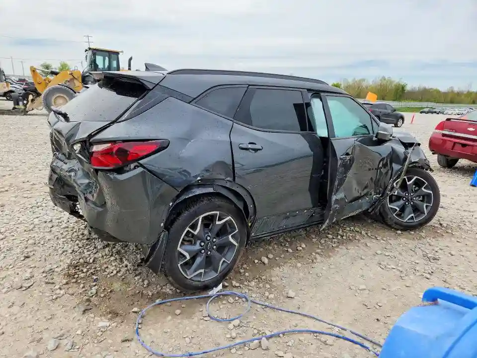 3GNKBJRS1KS576809 2019 CHEVROLET BLAZER-2