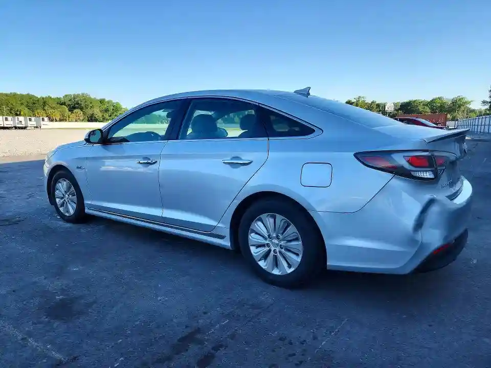 KMHE24L38HA064317 2017 HYUNDAI SONATA-1