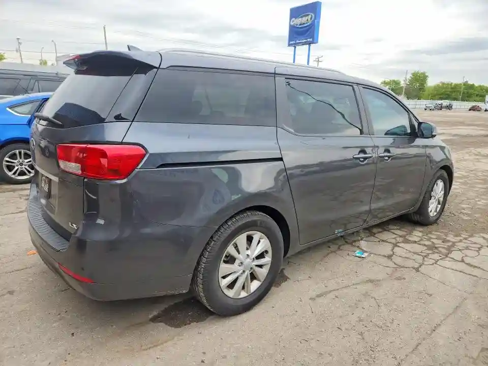 KNDMB5C1XJ6396823 2018 KIA SEDONA-2