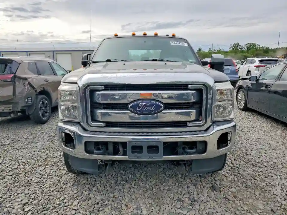 1FT7W2B64FEB48481 2015 FORD F250-4