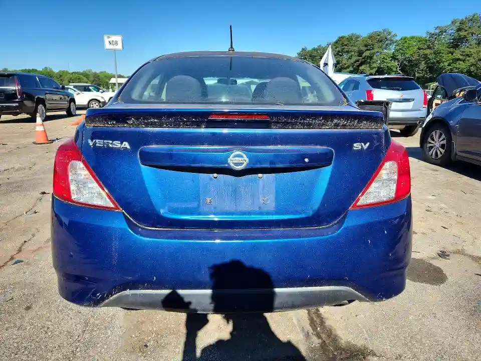 3N1CN7AP8JL802399 2018 NISSAN VERSA-5