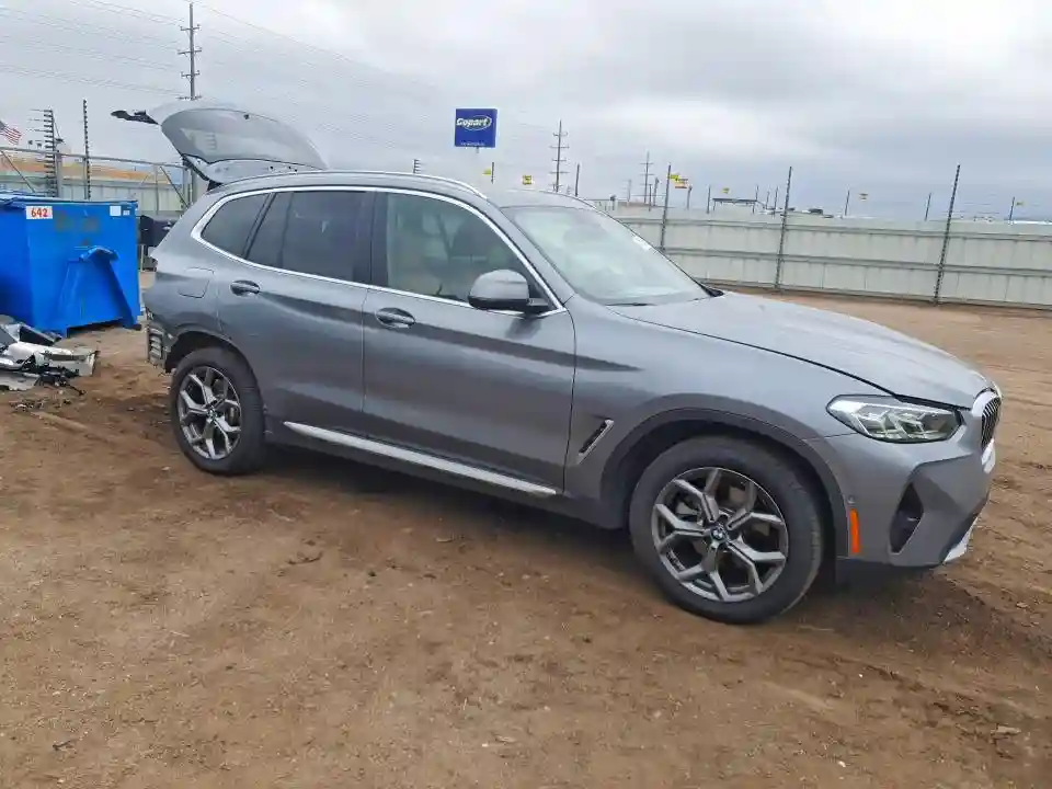5UX53DP09R9V84688 2024 BMW X3-3