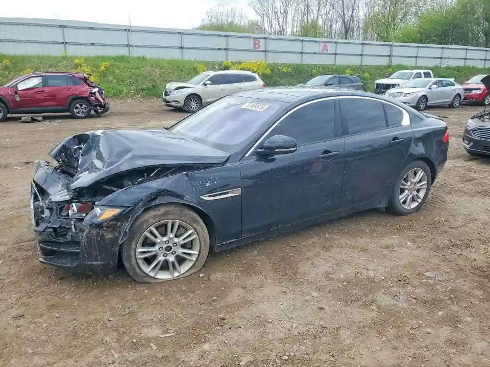SAJAJ4FN1JCP28228 2018 JAGUAR XE-0