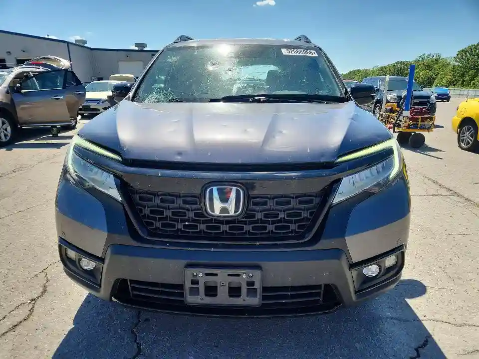 5FNYF8H02MB022576 2021 HONDA PASSPORT-4