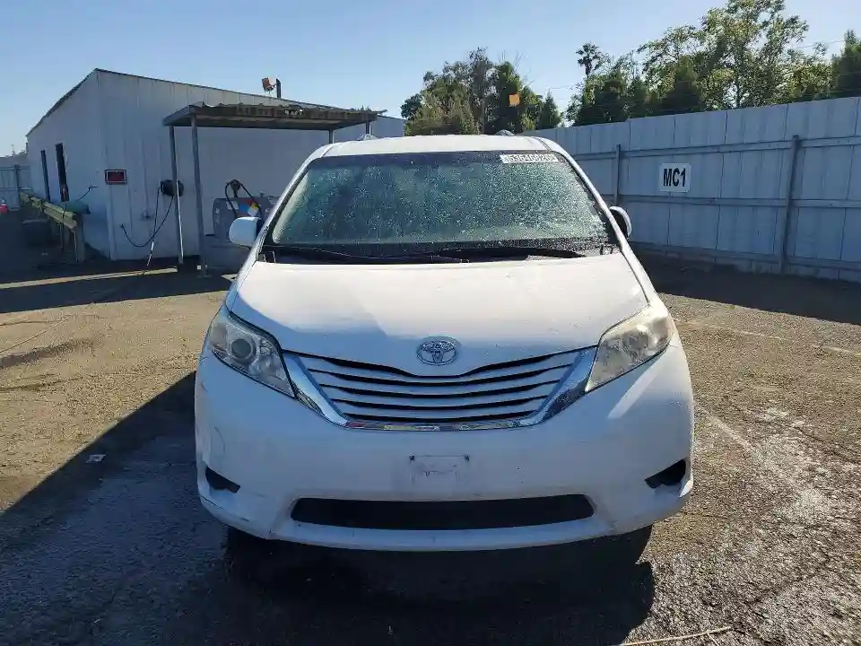 5TDKK3DC9GS714581 2016 TOYOTA SIENNA-4
