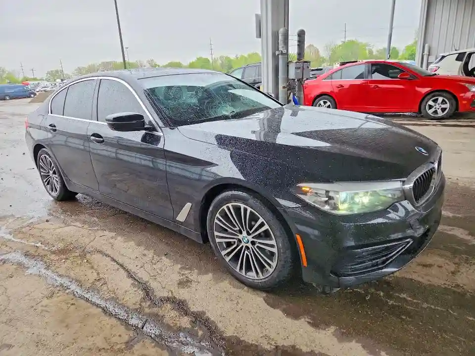 WBAJA5C54KWA57999 2019 BMW 5 SERIES-3