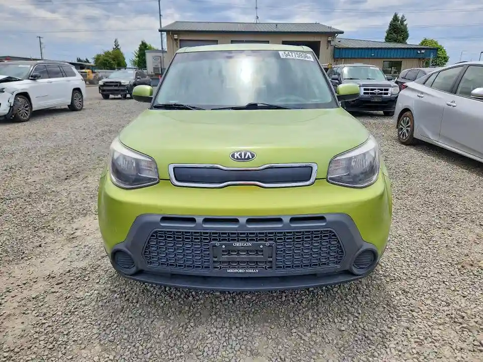 KNDJN2A25G7853173 2016 KIA SOUL-4