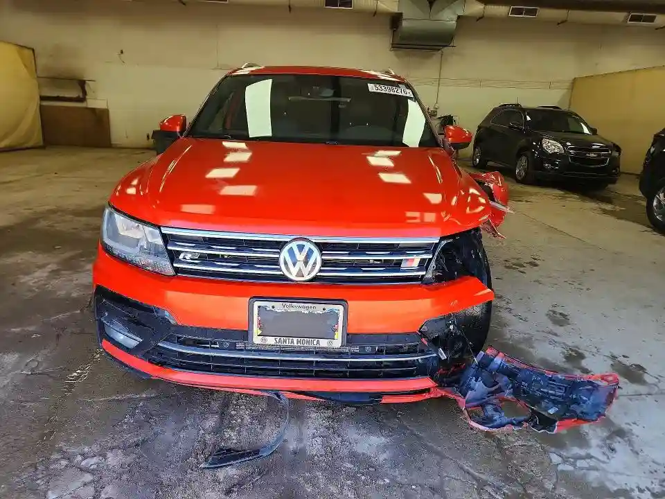 3VV2B7AX8KM020960 2019 VOLKSWAGEN TIGUAN-4