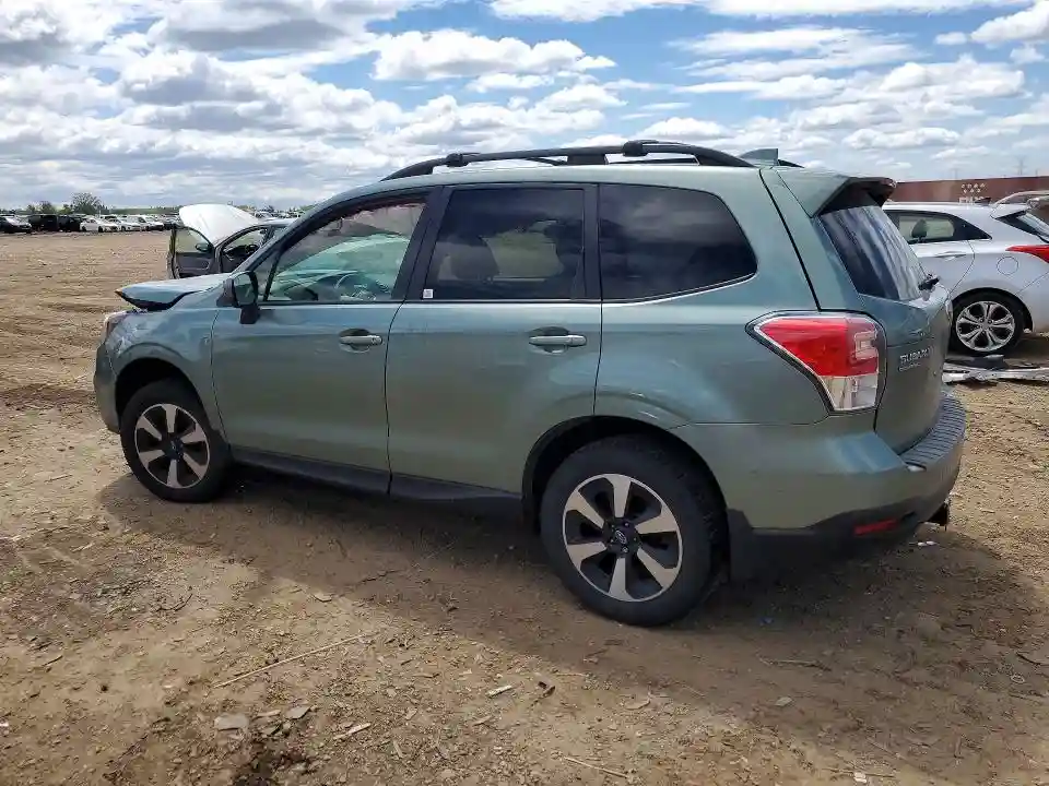 JF2SJAGC2HH536975 2017 SUBARU FORESTER-1