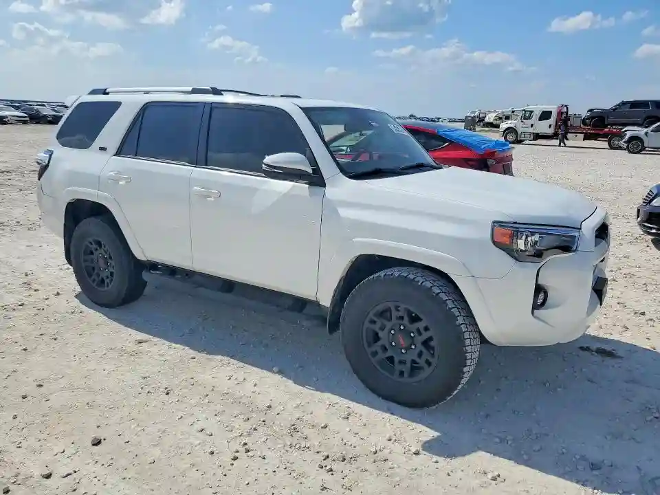 JTENU5JR3R6236670 2024 TOYOTA 4RUNNER-3