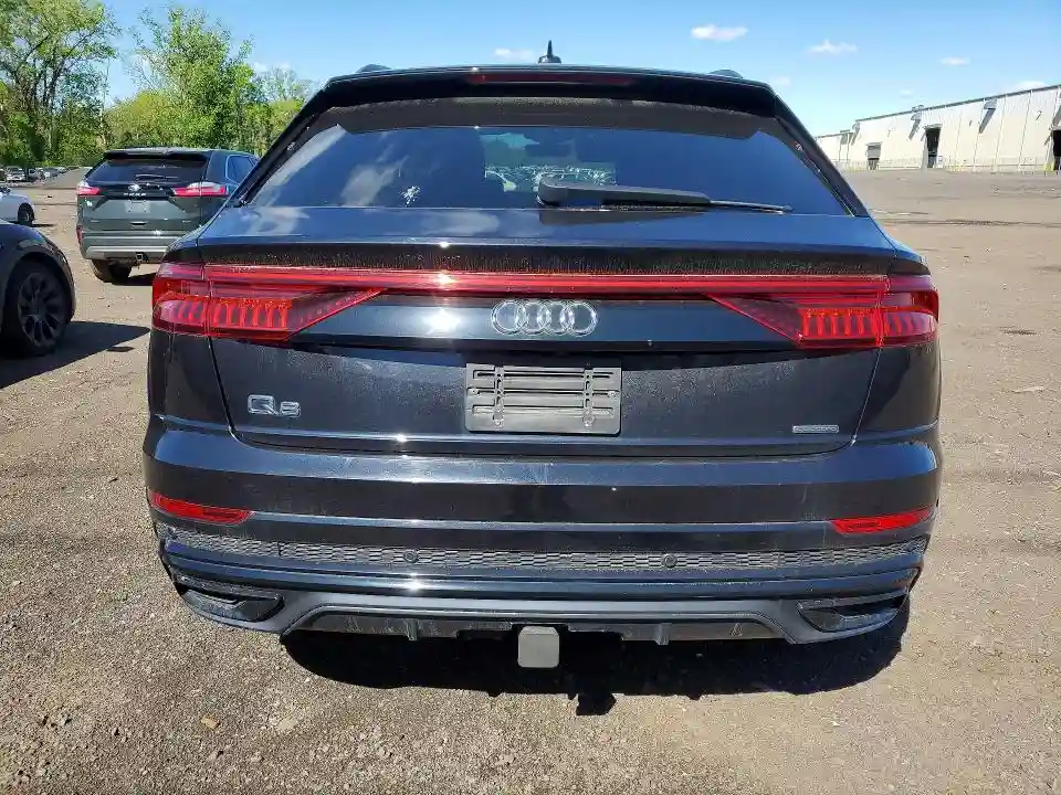 WA1EVAF13KD029494 2019 AUDI Q8-5