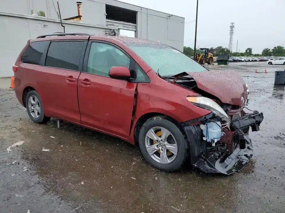 5TDKK3DC4GS716934 2016 TOYOTA SIENNA-3