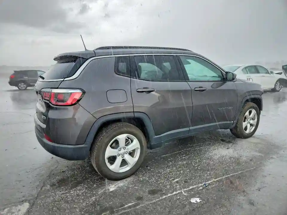 3C4NJCBB4KT614686 2019 JEEP COMPASS-2