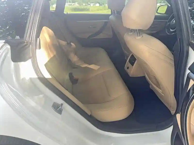 WBA4J1C53JBA30076 2018 BMW 4 SERIES-5